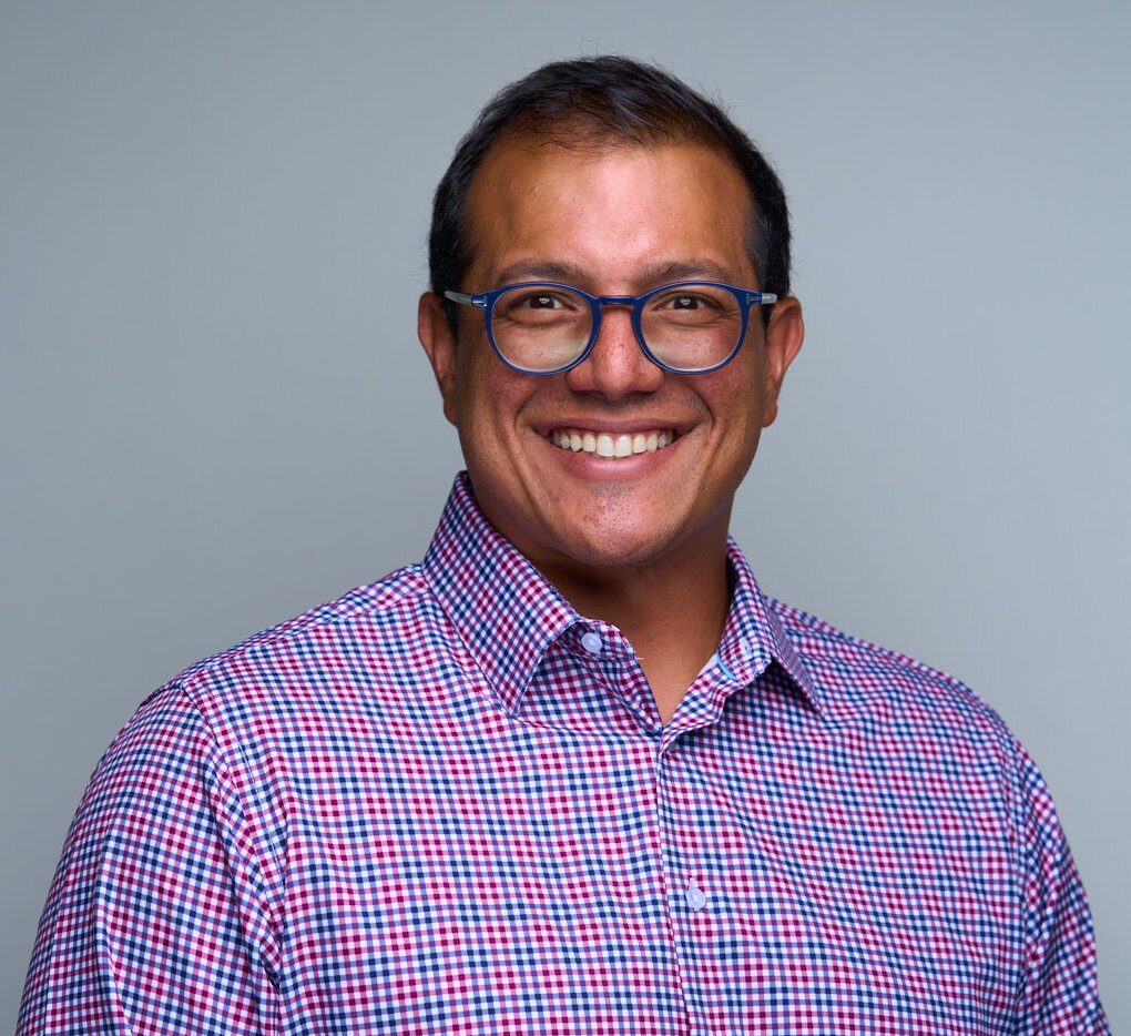 Dr. Omar Chacon